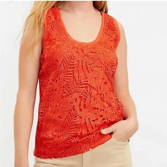 Loft sleeveless top with lace overlay - Picture 1 of 3